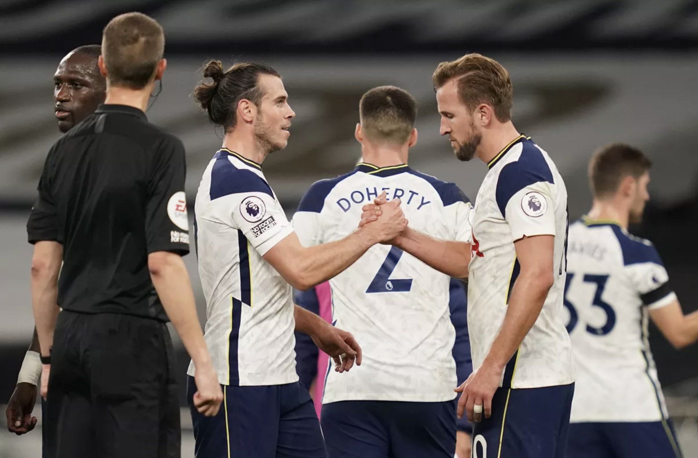 过轨迹般直 过轨迹般直