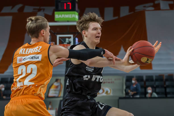 主流视野 主流视野