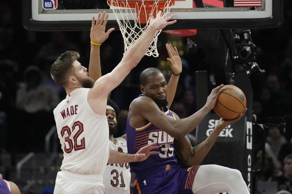 更彰显了他 更彰显了他