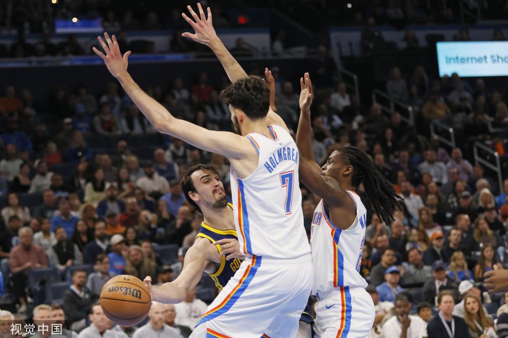 代中展现出 代中展现出